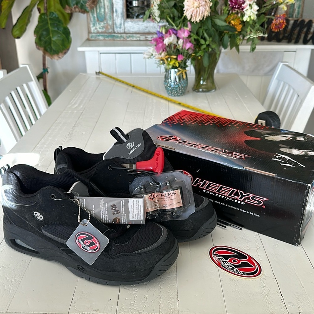 Heelys walk, run roll size 12 charcoal black light gray slide brand new runners